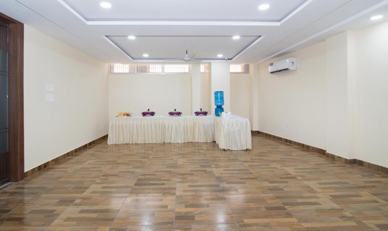 Treebo Trend Bipin International Lucknow Exterior foto