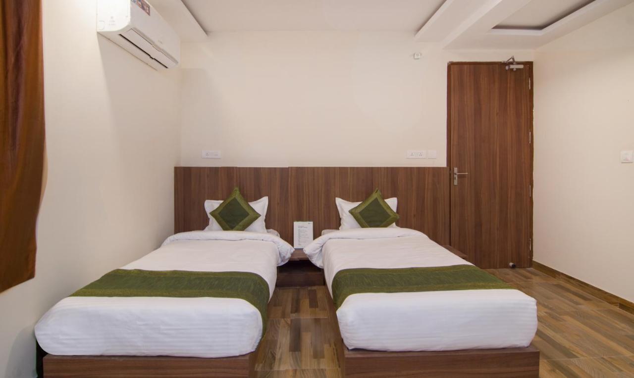 Treebo Trend Bipin International Lucknow Exterior foto